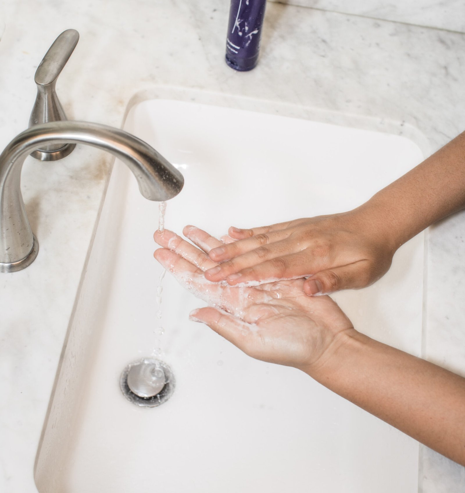 I wash hands before a meal